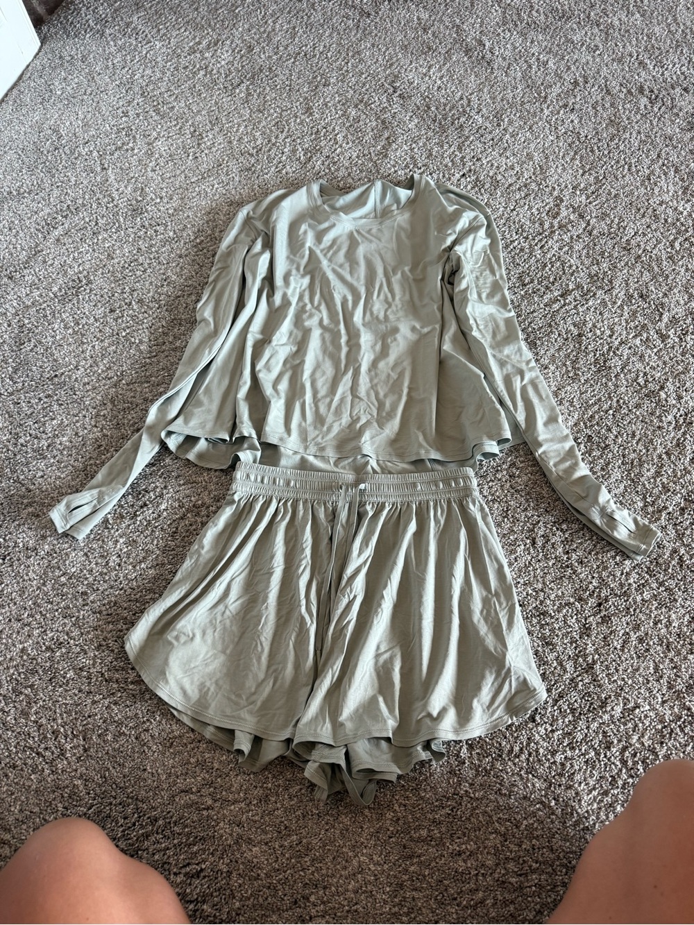 Women’s Lightweight Long-Sleeve Top & Shorts Loungewear Set in Sage LuluLemon